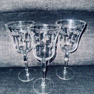 Set Of 3 Vintage‎ Etched Leaves Fruit Crystal Wine Glasses Tall Elegant Stemware